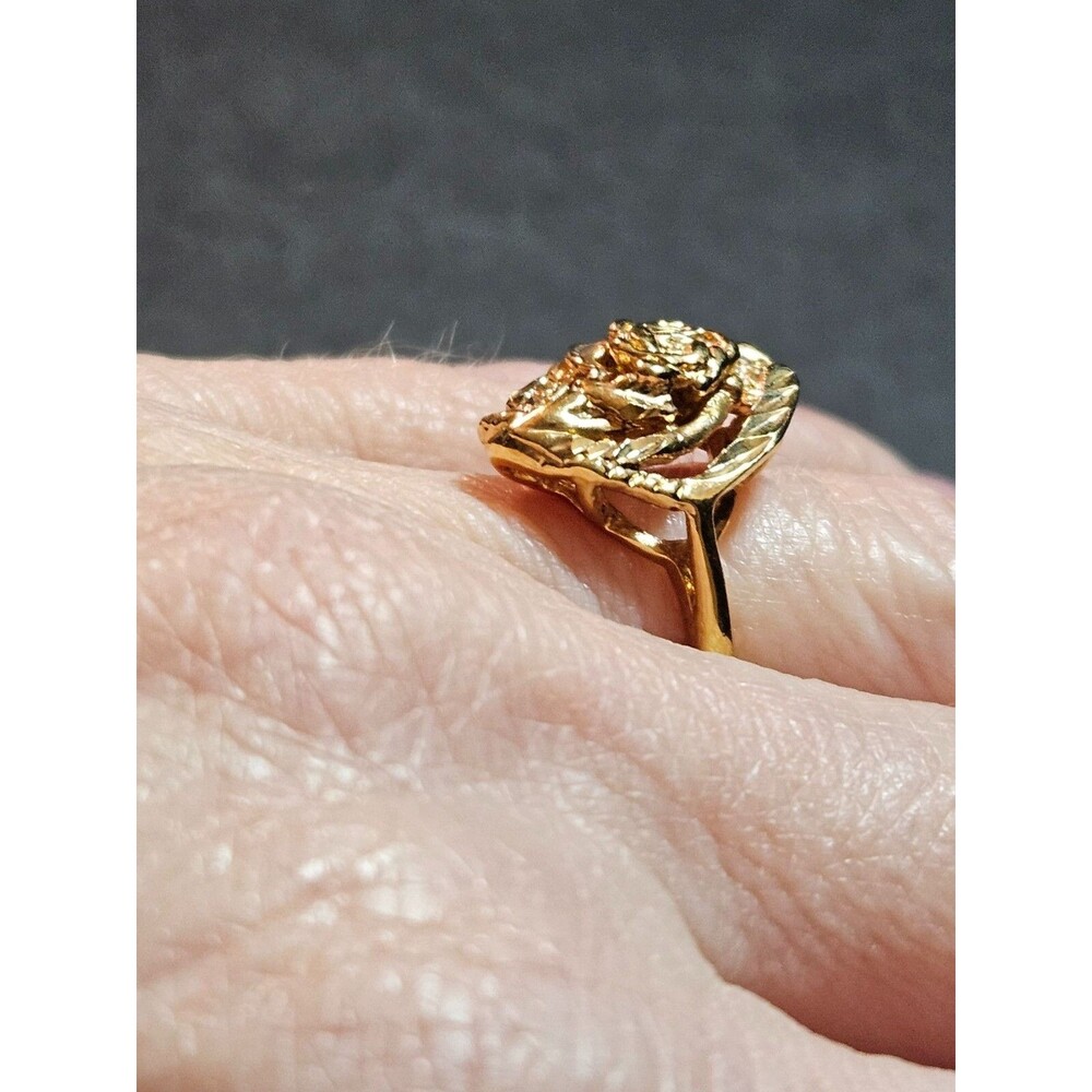**Last Chance!!Final Sale** Gold Tone Diamond Cut Flower Ring Size 7 Chunky Rose